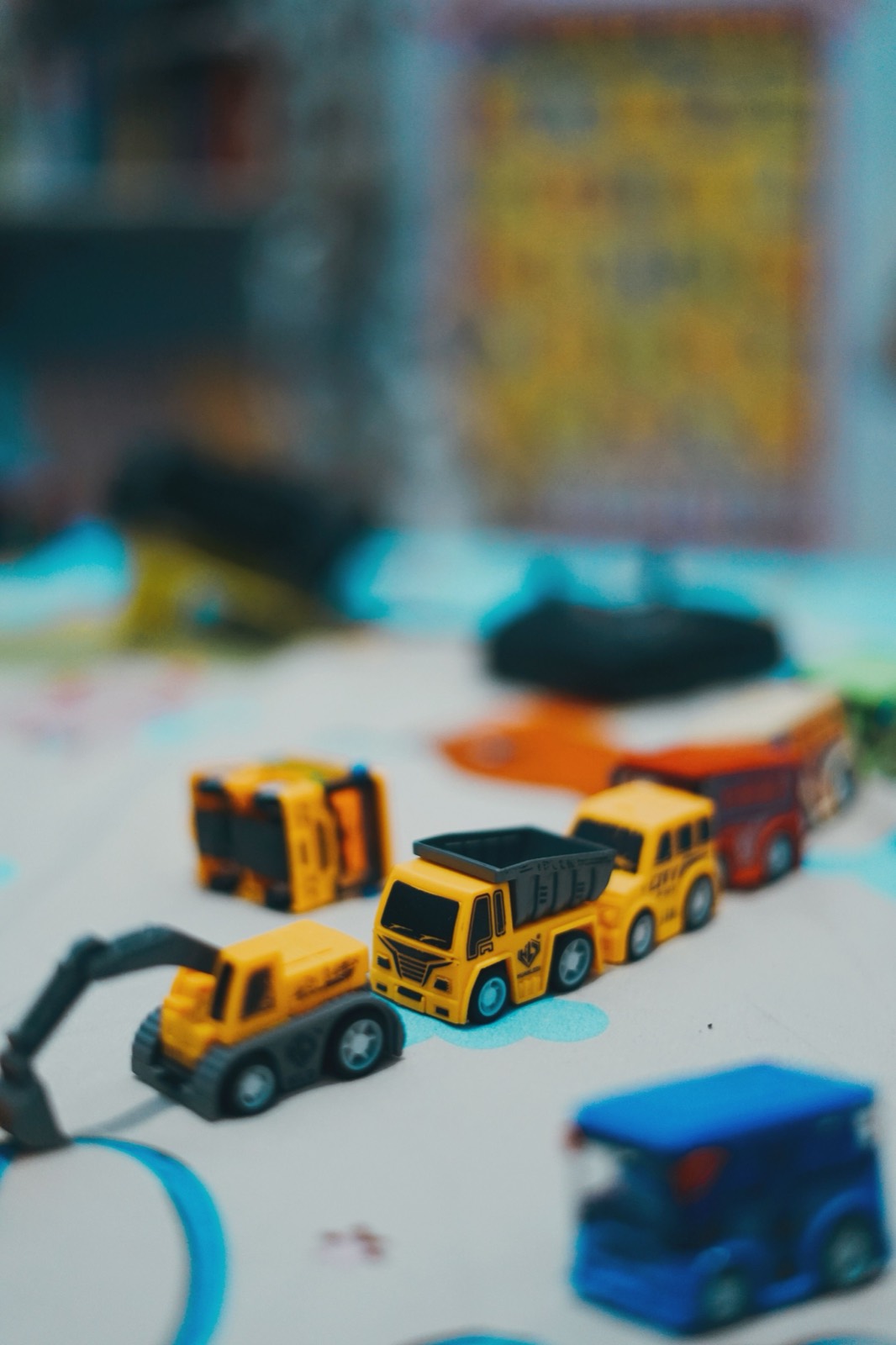 Mașinuțe de construcții în miniatură